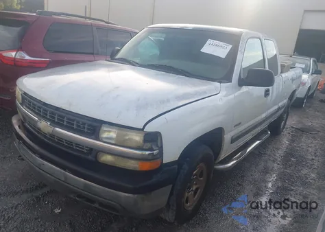 2002 Chevrolet Silverado 1500 из США, поврежденный, VIN 2GCEK19V221196549
